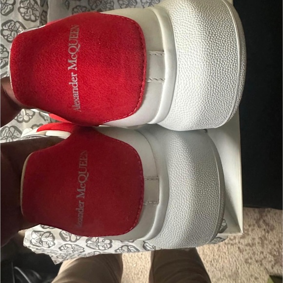 Alexander McQueen oversized sneakers - Picture 1 of 4